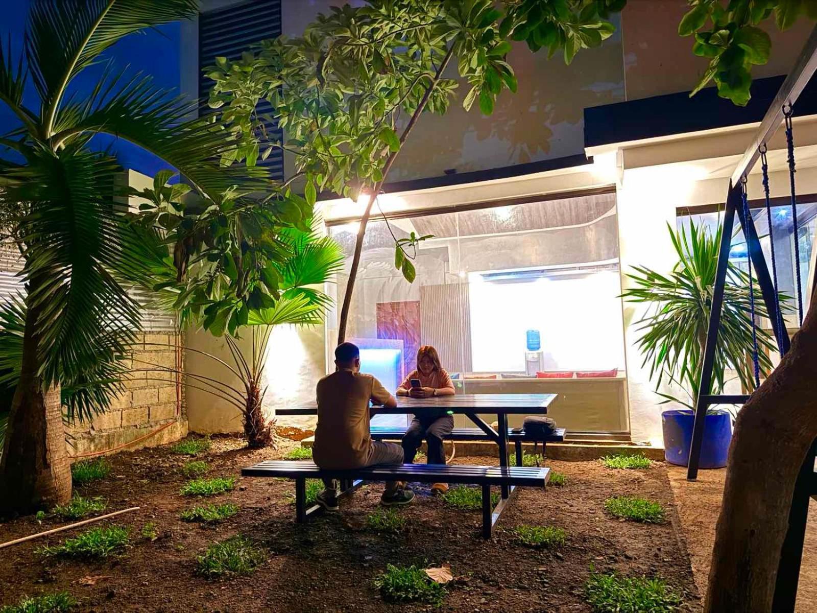 Goofy Ants Hostel Puerto Princesa Exterior foto